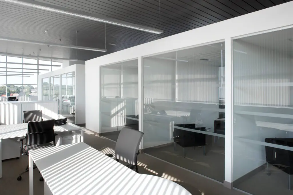 High-end werkplek voor XPE gerealiseerd door K-ONCEPT