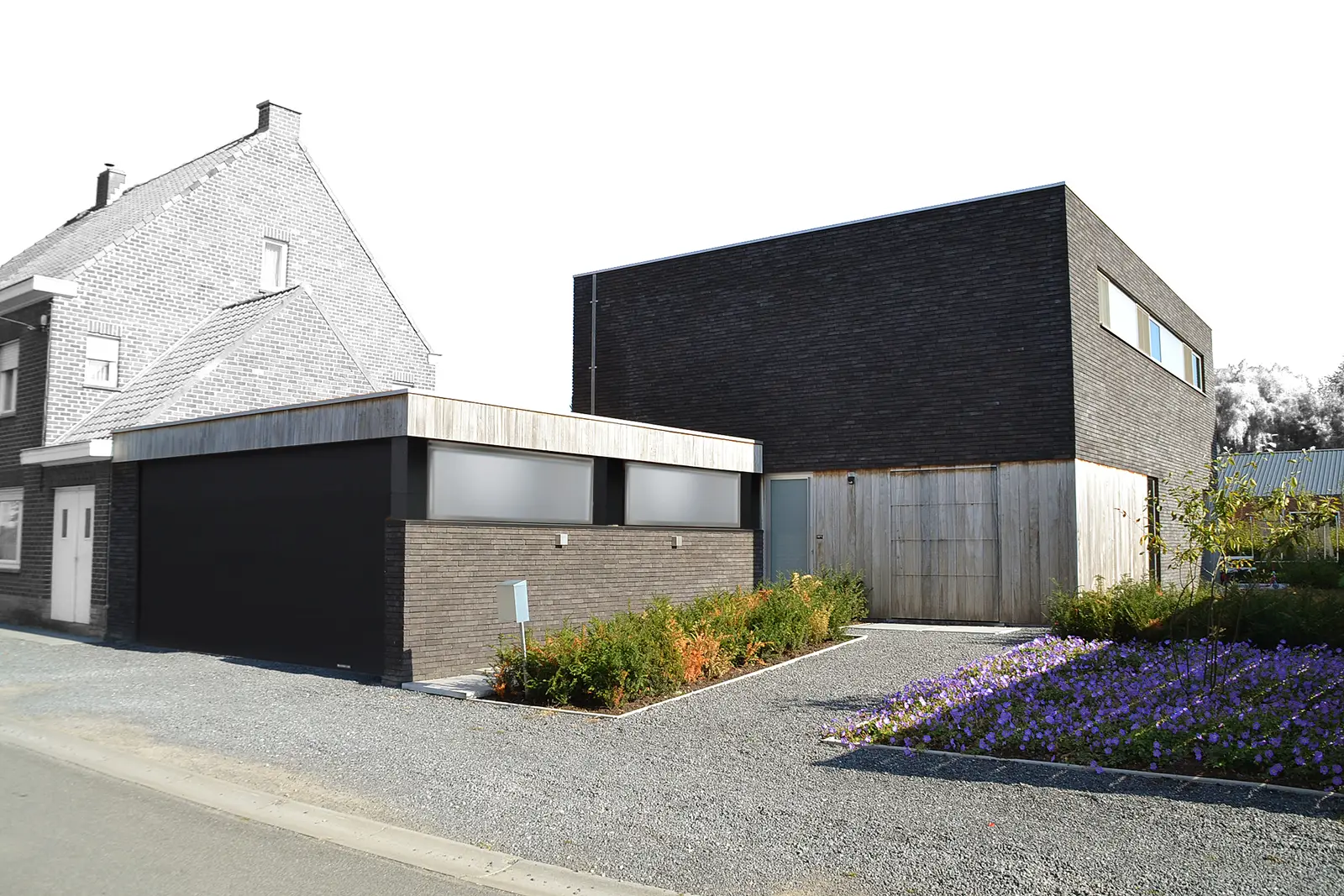 Afgewerkte woning met moderne renovatie, ontworpen door K-ONCEPT.